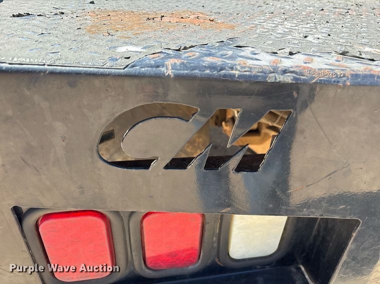 image for item EY9948 2013 Ford F450 Super Duty flatbed truck