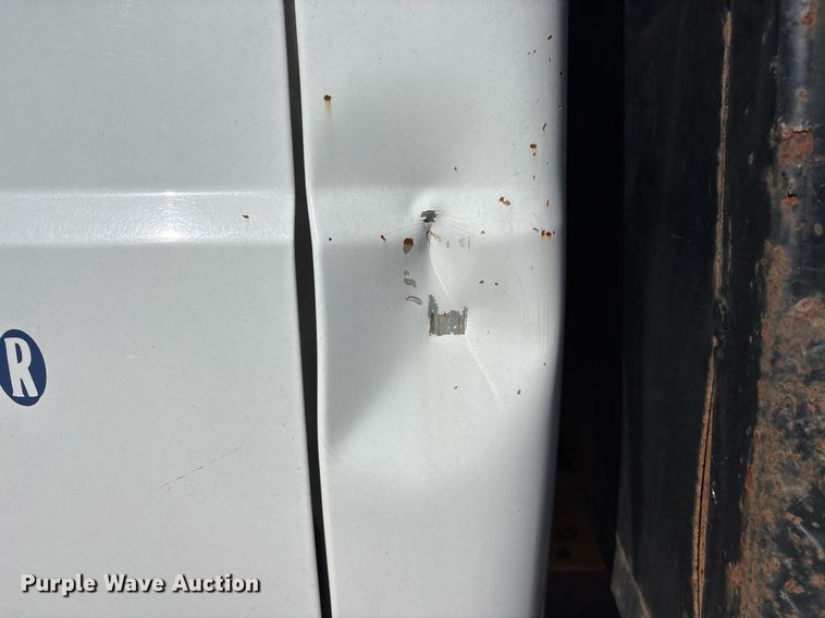 image for item EY9948 2013 Ford F450 Super Duty flatbed truck