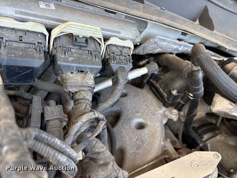 image for item EY9948 2013 Ford F450 Super Duty flatbed truck