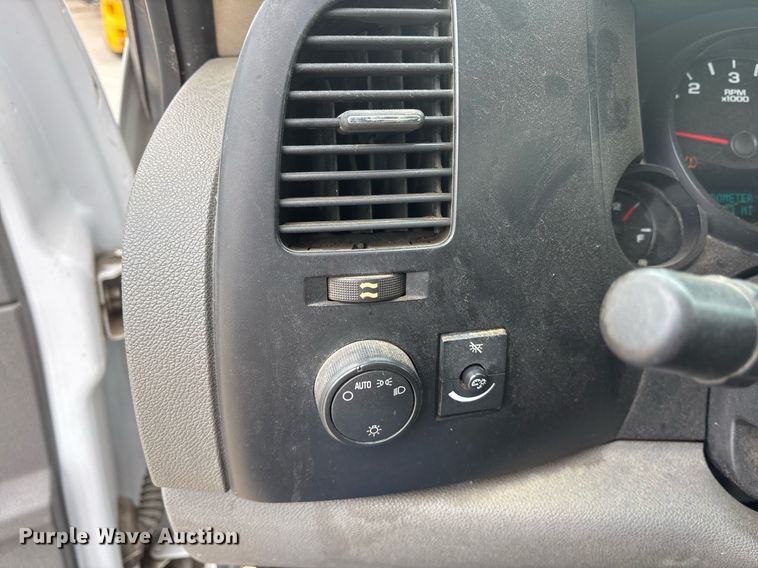 image for item EY9959 2007 Chevrolet Silverado 1500  pickup truck