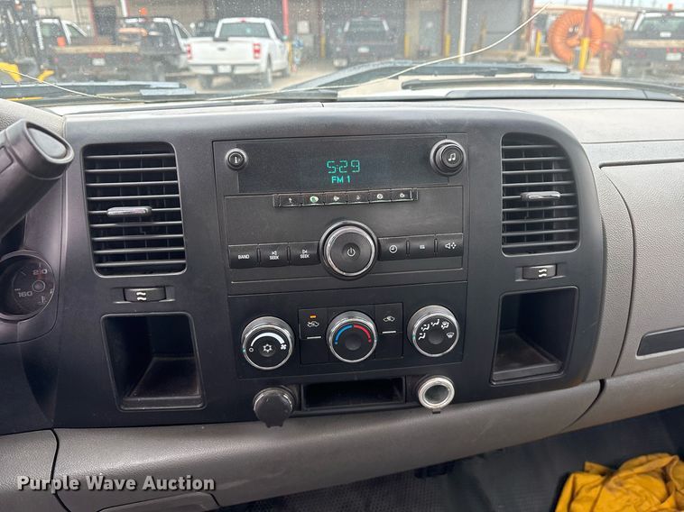 image for item EY9959 2007 Chevrolet Silverado 1500  pickup truck