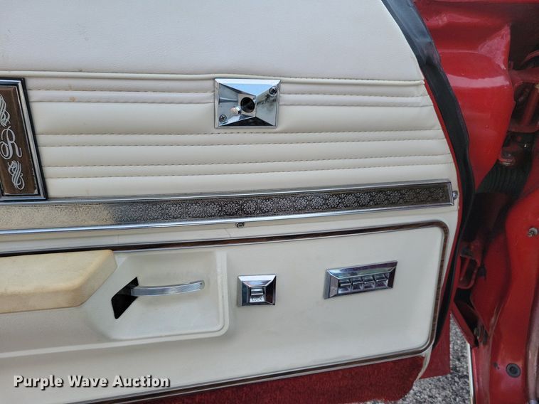 image for item JO9469 1975 Oldsmobile  Delta 88 Royale convertible 