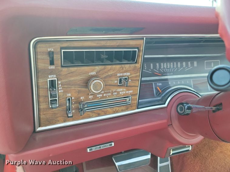 image for item JO9469 1975 Oldsmobile  Delta 88 Royale convertible 