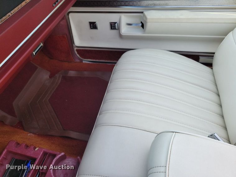 image for item JO9469 1975 Oldsmobile  Delta 88 Royale convertible 