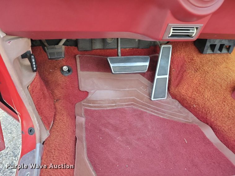 image for item JO9469 1975 Oldsmobile  Delta 88 Royale convertible 