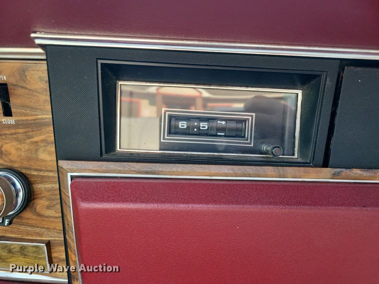 image for item JO9469 1975 Oldsmobile  Delta 88 Royale convertible 