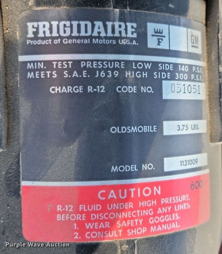 image for item JO9469 1975 Oldsmobile  Delta 88 Royale convertible 