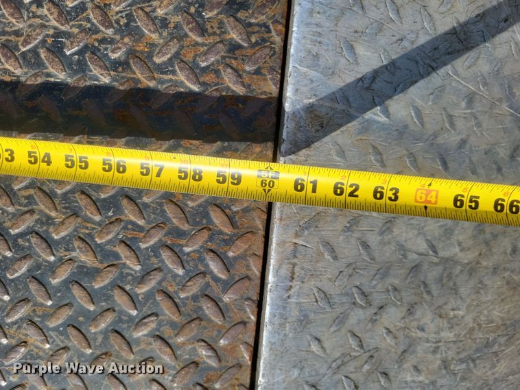 image for item MV9199 2003 Freightliner FC70 box truck