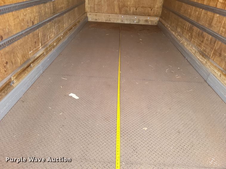 image for item MV9199 2003 Freightliner FC70 box truck