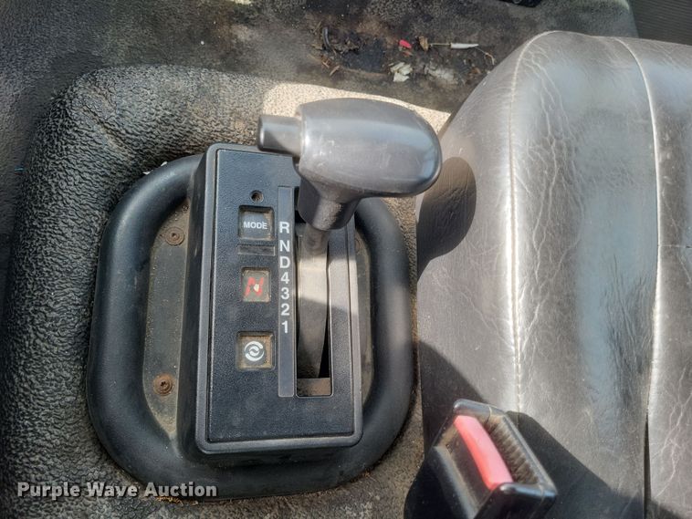 image for item MV9199 2003 Freightliner FC70 box truck