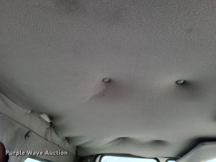 image for item MV9199 2003 Freightliner FC70 box truck