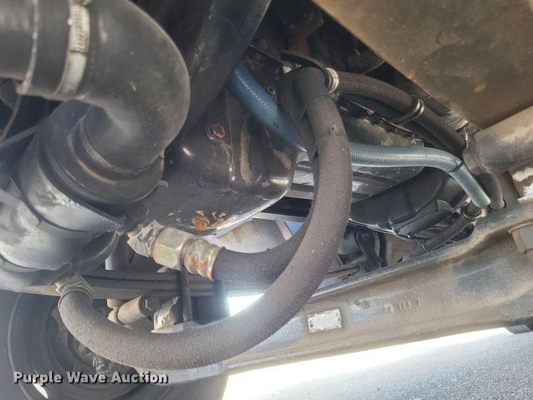 image for item MV9199 2003 Freightliner FC70 box truck