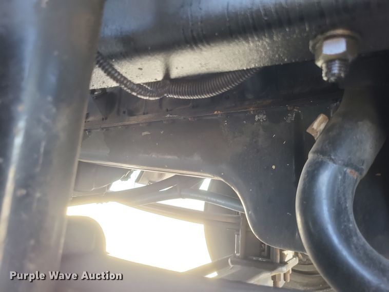 image for item MV9199 2003 Freightliner FC70 box truck