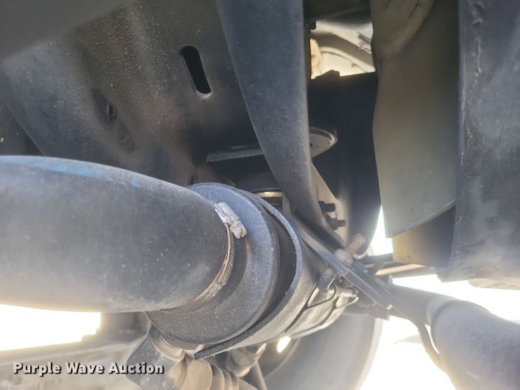 image for item MV9199 2003 Freightliner FC70 box truck