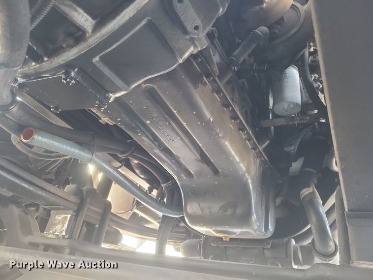 image for item MV9199 2003 Freightliner FC70 box truck