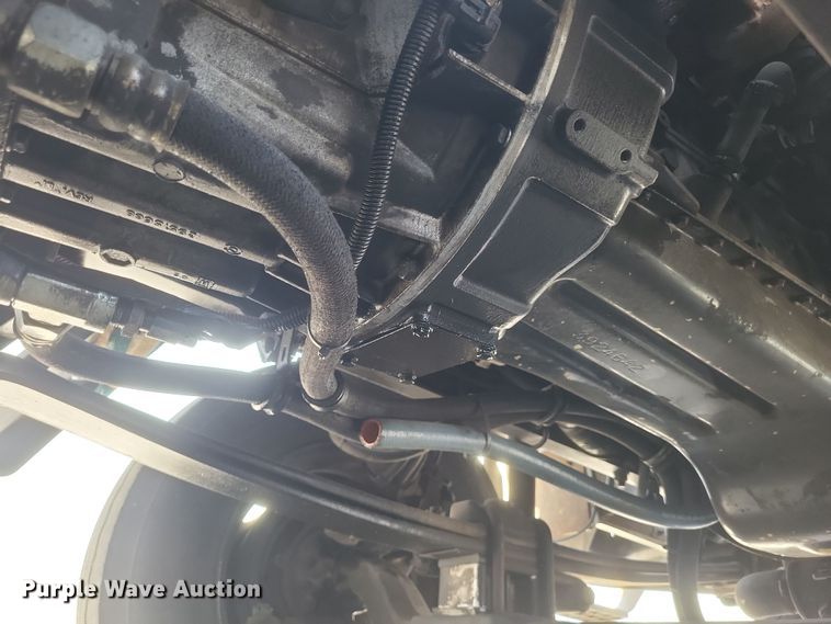 image for item MV9199 2003 Freightliner FC70 box truck