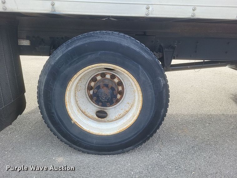 image for item MV9199 2003 Freightliner FC70 box truck