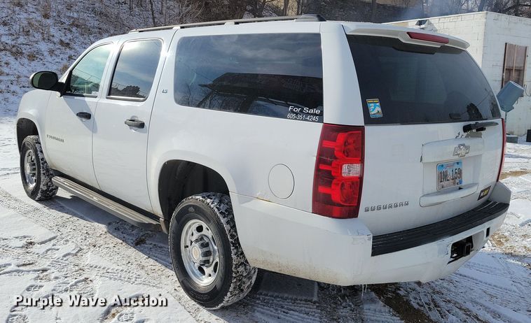 image for item NB9763 2007 Chevrolet  Suburban 2500 LS SUV