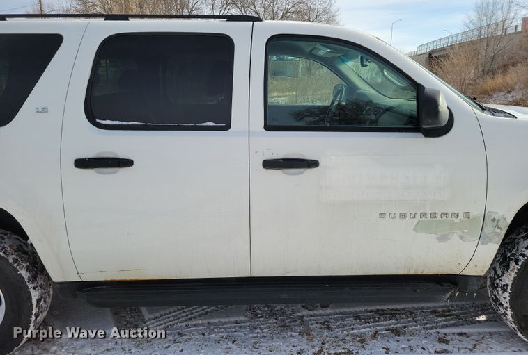 image for item NB9763 2007 Chevrolet  Suburban 2500 LS SUV