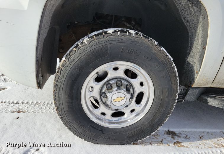 image for item NB9763 2007 Chevrolet  Suburban 2500 LS SUV