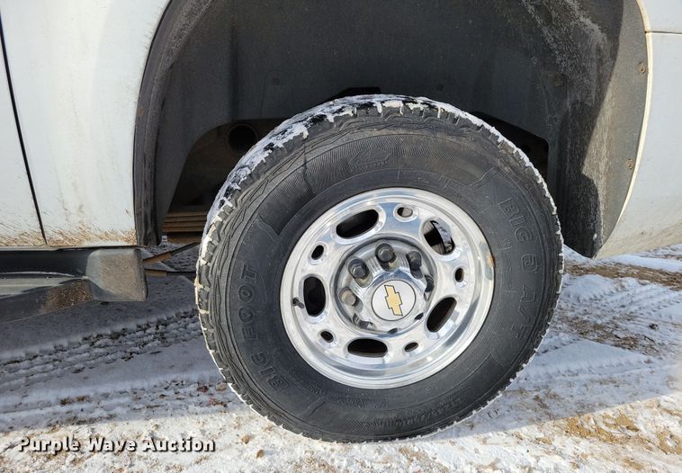 image for item NB9763 2007 Chevrolet  Suburban 2500 LS SUV