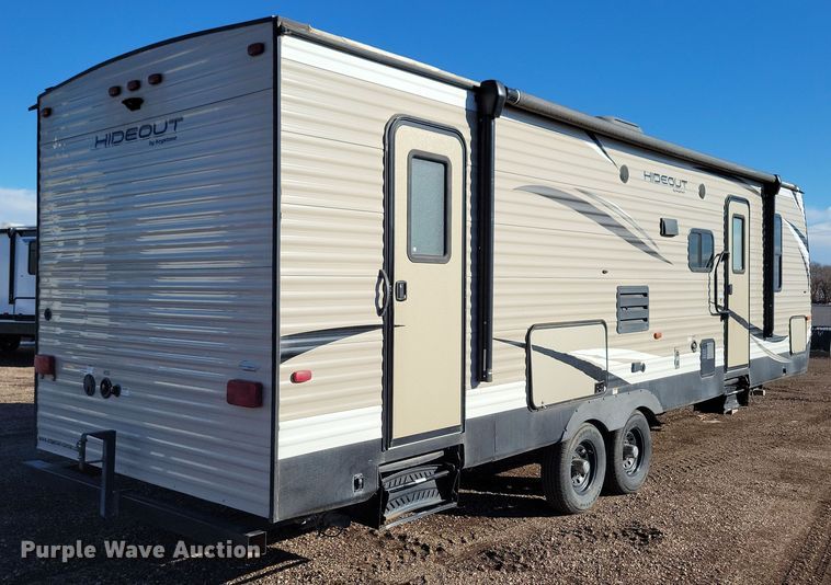 image for item NB9839 2018 Keystone Hideout 28BHS camper