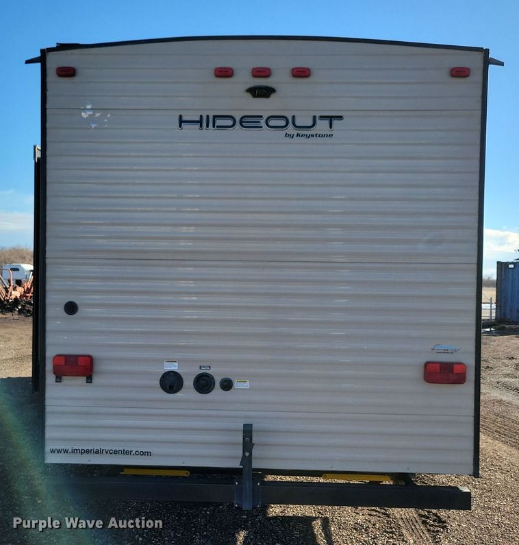 image for item NB9839 2018 Keystone Hideout 28BHS camper