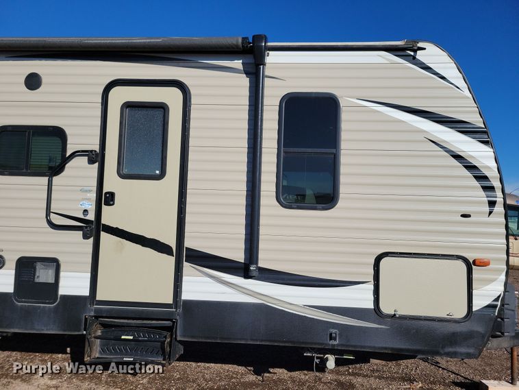 image for item NB9839 2018 Keystone Hideout 28BHS camper