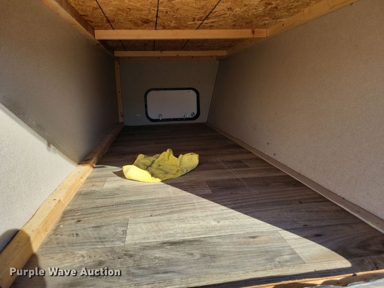 image for item NB9839 2018 Keystone Hideout 28BHS camper