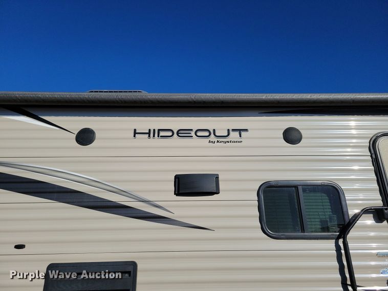 image for item NB9839 2018 Keystone Hideout 28BHS camper