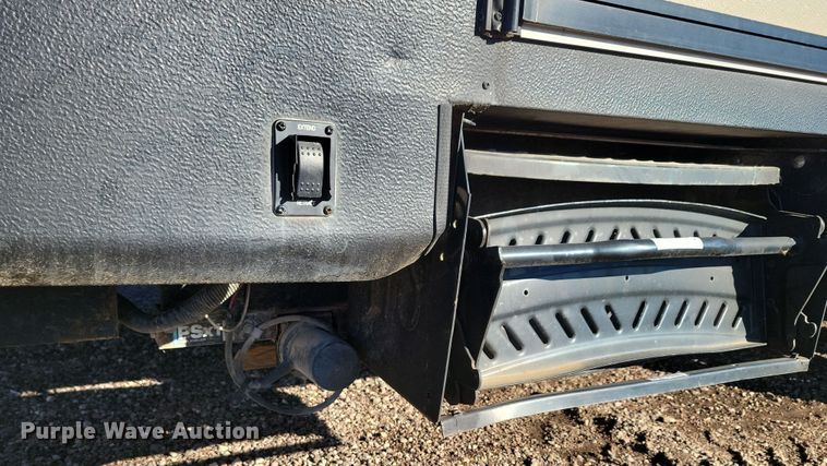 image for item NB9839 2018 Keystone Hideout 28BHS camper