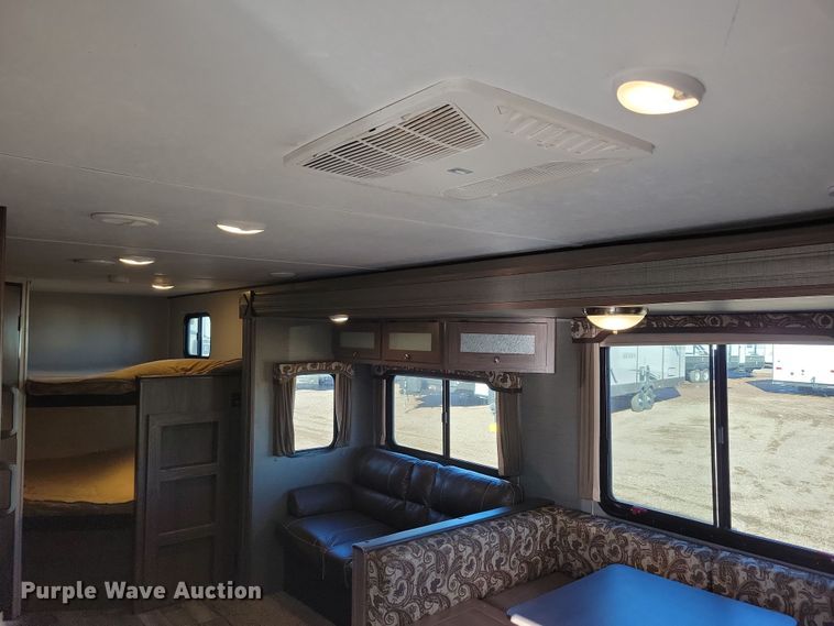 image for item NB9839 2018 Keystone Hideout 28BHS camper