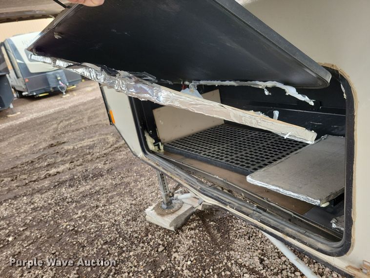 image for item NB9840 2015 KZ Durango Goldrush camper