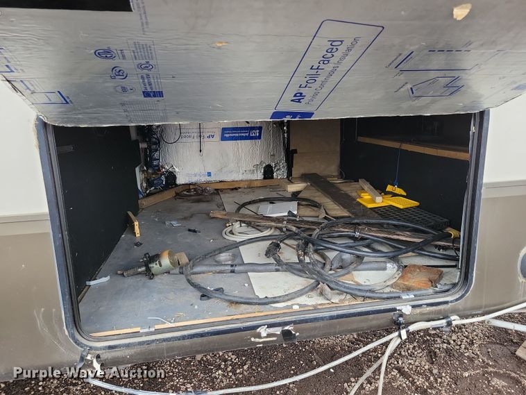 image for item NB9840 2015 KZ Durango Goldrush camper