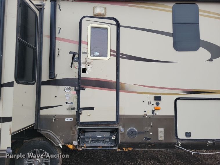 image for item NB9840 2015 KZ Durango Goldrush camper