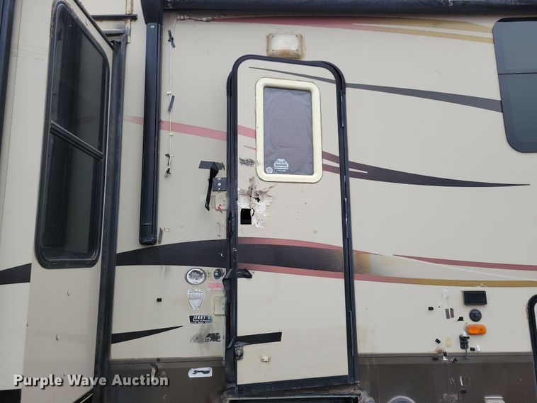 image for item NB9840 2015 KZ Durango Goldrush camper