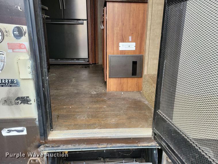 image for item NB9840 2015 KZ Durango Goldrush camper