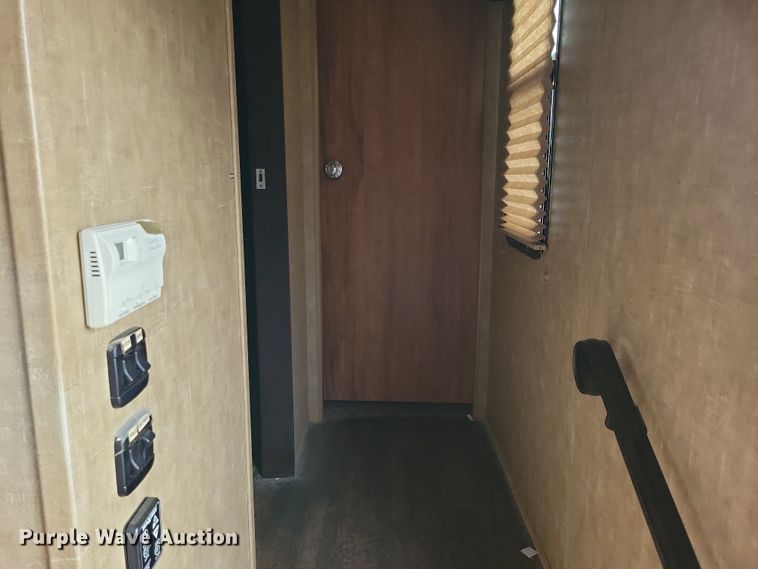 image for item NB9840 2015 KZ Durango Goldrush camper