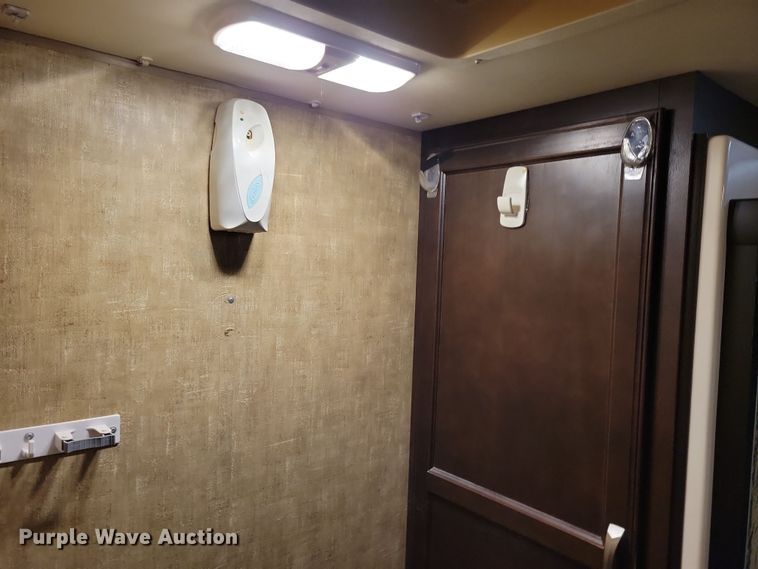 image for item NB9840 2015 KZ Durango Goldrush camper