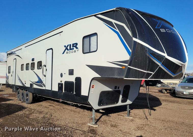 image for item NB9841 2022 Forest River XLR Boost 36TSX16 toy hauler camper