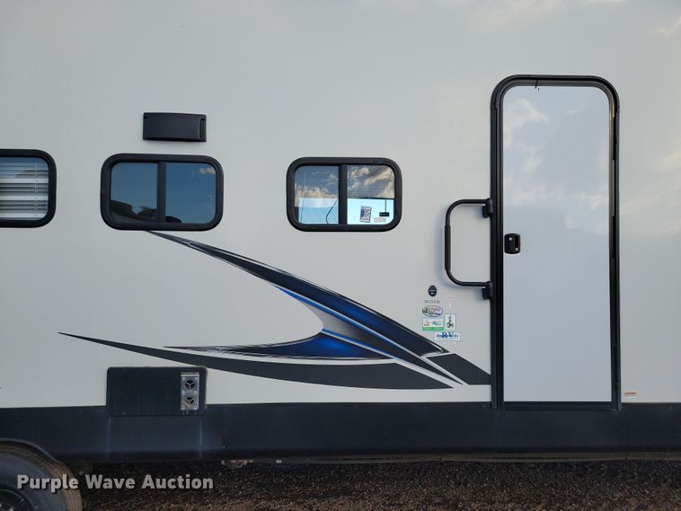 image for item NB9841 2022 Forest River XLR Boost 36TSX16 toy hauler camper