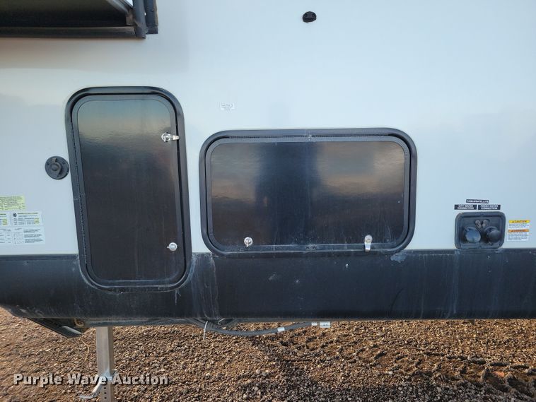 image for item NB9841 2022 Forest River XLR Boost 36TSX16 toy hauler camper