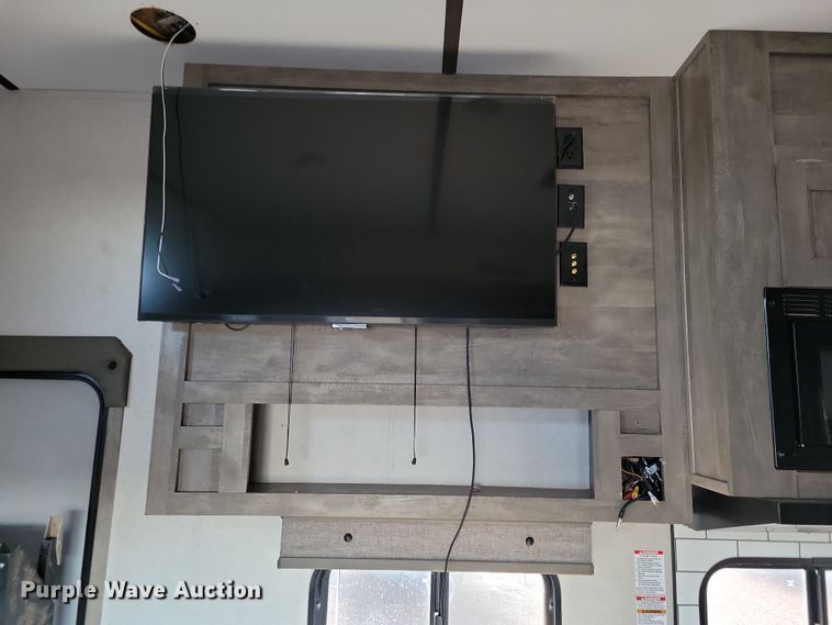 image for item NB9841 2022 Forest River XLR Boost 36TSX16 toy hauler camper