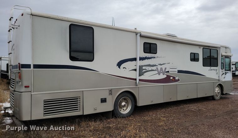 image for item NB9842 2002 Winnebego Journey DL RV