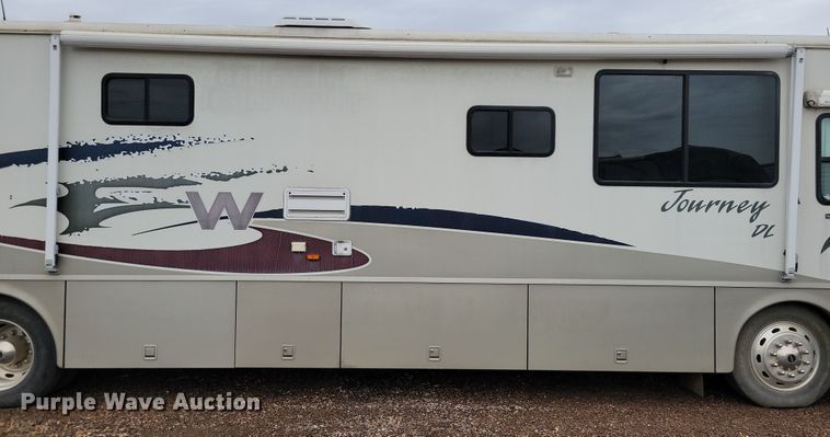 image for item NB9842 2002 Winnebego Journey DL RV