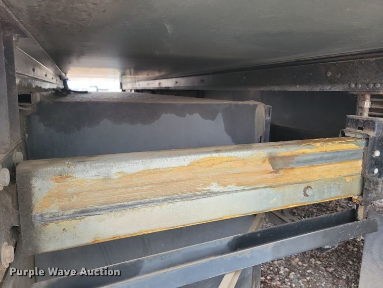 image for item NB9842 2002 Winnebego Journey DL RV