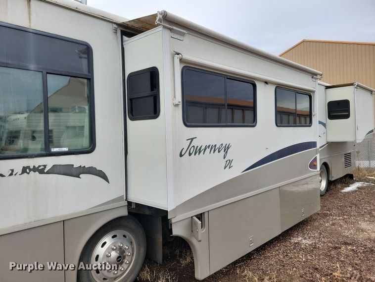 image for item NB9842 2002 Winnebego Journey DL RV