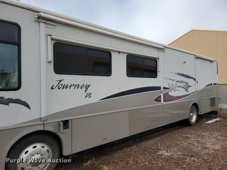 image for item NB9842 2002 Winnebego Journey DL RV