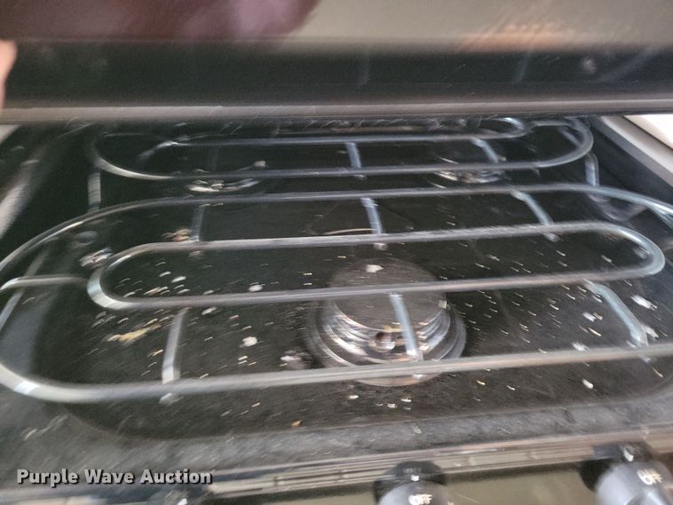 image for item NB9842 2002 Winnebego Journey DL RV