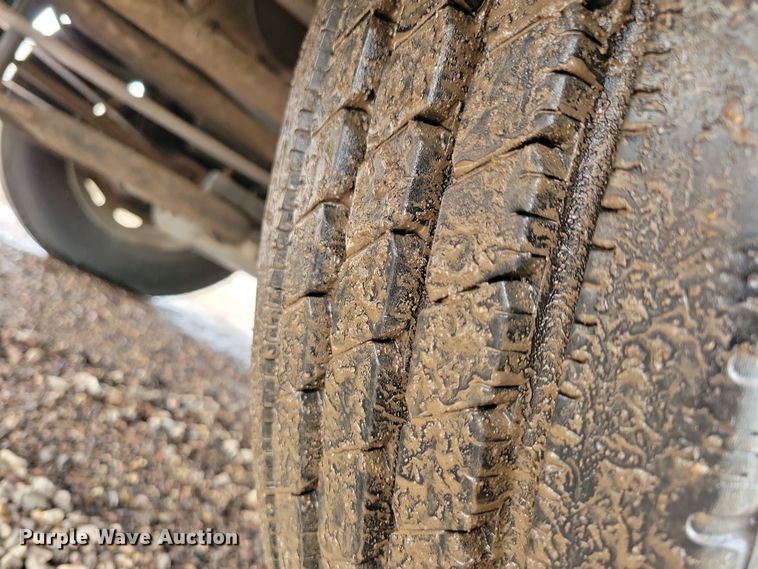 image for item NB9842 2002 Winnebego Journey DL RV